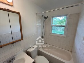 212 E Andover Ave in Muncie, IN - Building Photo - Building Photo