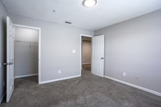 St. Phillip Villas in Griffin, GA - Building Photo - Interior Photo