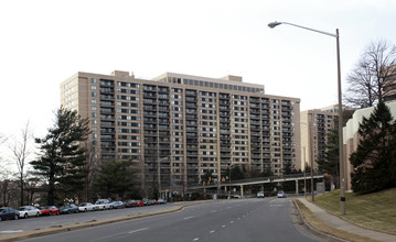 Skyline House in Falls Church, VA - Building Photo - Building Photo