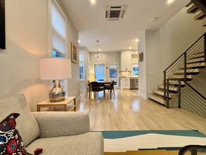 125 Brookline St, Unit 1 in Cambridge, MA - Building Photo - Building Photo