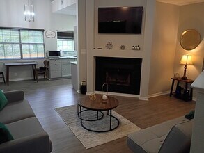 2850 Village Pky in San Antonio, TX - Building Photo - Building Photo