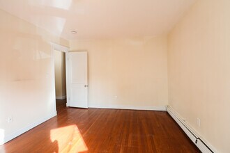 78 Claymoss Rd, Unit 2 in Boston, MA - Building Photo - Building Photo