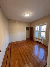 151 Pidge Ave in Pawtucket, RI - Foto de edificio - Building Photo