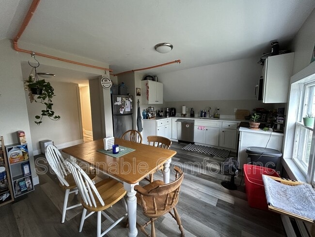 property at 36 Roxbury St