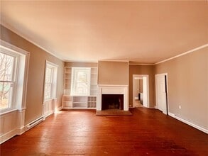 114 E Main St in Morris, NY - Building Photo - Building Photo