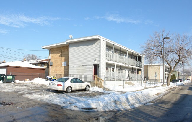 3002 Prairie St in Franklin Park, IL - Foto de edificio - Building Photo