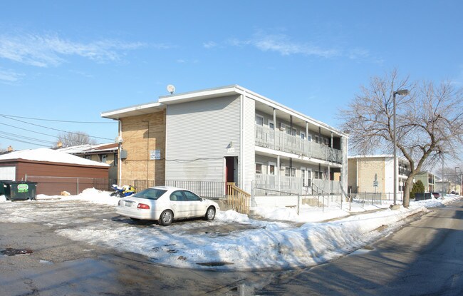 3002 Prairie St in Franklin Park, IL - Building Photo - Building Photo