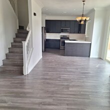 16495 El Revino Dr in Fontana, CA - Building Photo - Building Photo