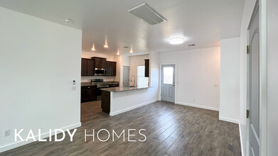 2012 Scarlet Cir in El Reno, OK - Building Photo - Building Photo