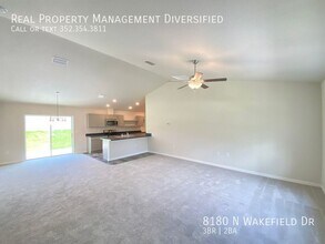 8180 N Wakefield Dr in Citrus Springs, FL - Building Photo - Building Photo
