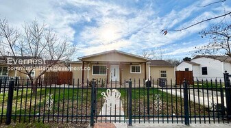 3030 Anzio Dr in Dallas, TX - Building Photo