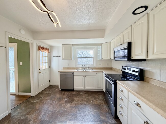 1109 W Kirby Ave in Champaign, IL - Building Photo - Building Photo