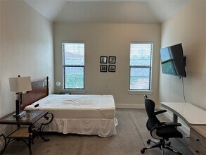 2616 Riverside Dr in Houston, TX - Building Photo - Building Photo