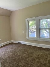 1116 Belmont Rd in Grand Forks, ND - Building Photo - Building Photo