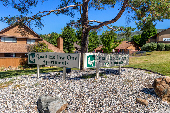 Quail Hollow Apartments in Sonora, CA - Building Photo - Building Photo