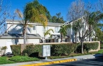 5053 Woodbridge Ln in Simi Valley, CA - Building Photo - Building Photo