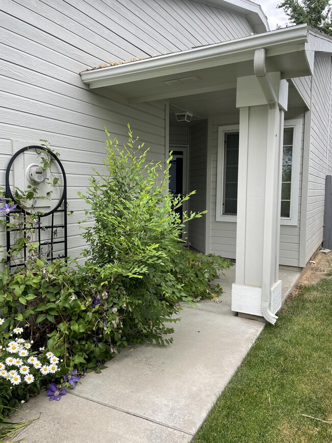 6196 W Villa Park St in Boise, ID - Building Photo - Building Photo