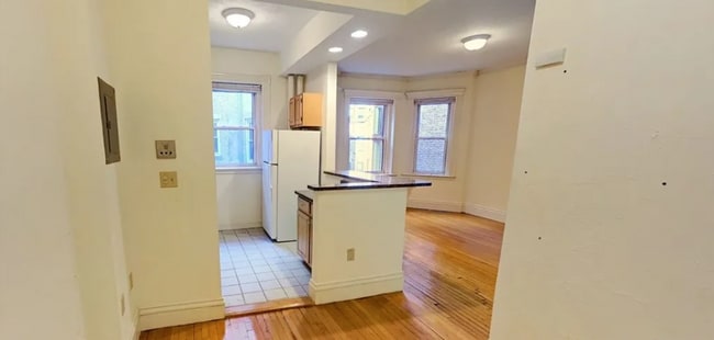 111 Jersey St, Unit #4 in Boston, MA - Foto de edificio - Building Photo