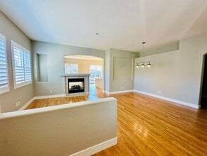6350 Cedar Waxwing Ct in Reno, NV - Building Photo - Building Photo