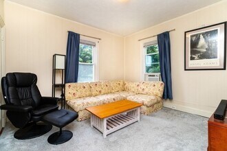237 S Central Ave in Quincy, MA - Building Photo - Building Photo