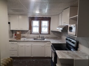 612 W Garrison St, Unit Upper in Bethlehem, PA - Foto de edificio - Building Photo