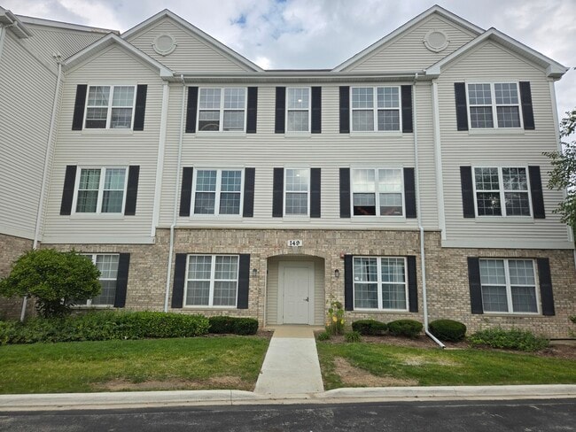 149 N Waters Edge Dr