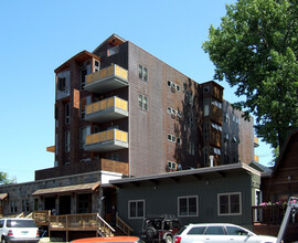 Hood Residences Condominium in Burlington, VT - Building Photo - Building Photo