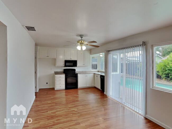 2113 Merritt Pl in Fairfield, CA - Foto de edificio - Building Photo