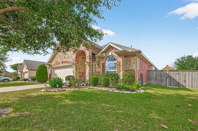 property at 20702 Sommerset Branch Ct
