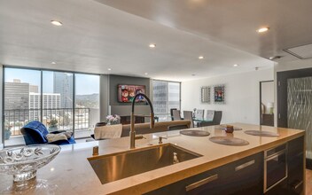 2160 Century Park E in Los Angeles, CA - Building Photo - Building Photo