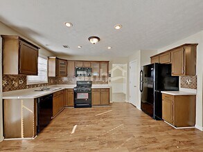 3436 Friendship Farm Dr in Buford, GA - Building Photo - Building Photo