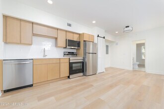 1628 Walnut St in Jacksonville, FL - Building Photo - Building Photo