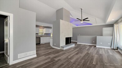 11460 73rd Pl in Burr Ridge, IL - Building Photo - Building Photo