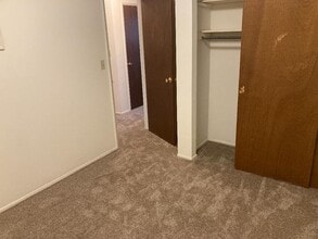 25 Holly Dr in Belleville, IL - Building Photo - Building Photo