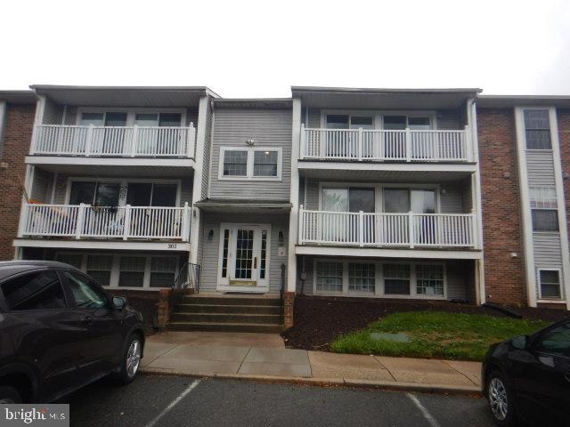 property at 301 Palmspring Dr