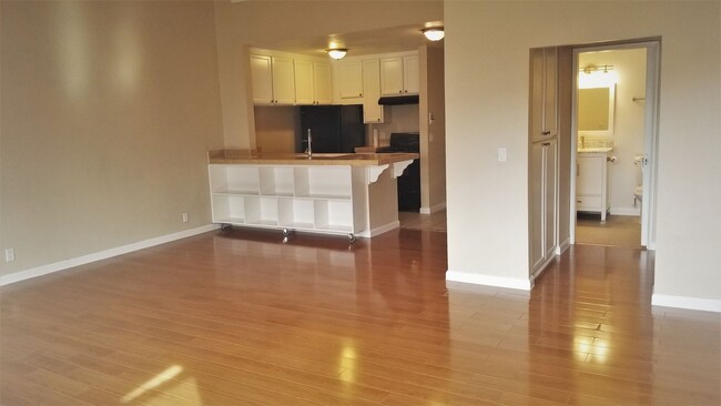 property at 4633 Ben Ave
