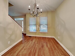 270 Huntington Dr in Maineville, OH - Building Photo - Building Photo