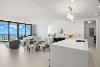 301 1st St S in St. Petersburg, FL - Building Photo - Building Photo