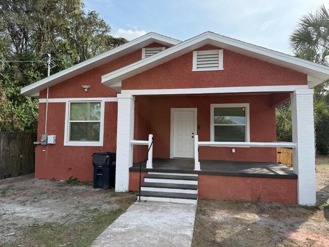 property at 1311 E River Cove St