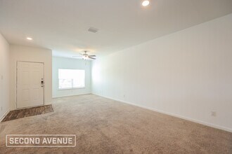 3035 Jackson Smt in Converse, TX - Foto de edificio - Building Photo