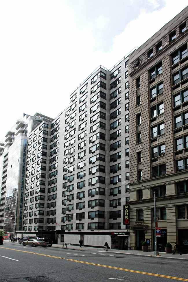 New Amsterdam Apartment in New York, NY - Building Photo - Building Photo