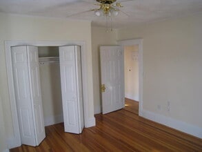 18 Bigelow St, Unit 3 in Boston, MA - Foto de edificio - Building Photo