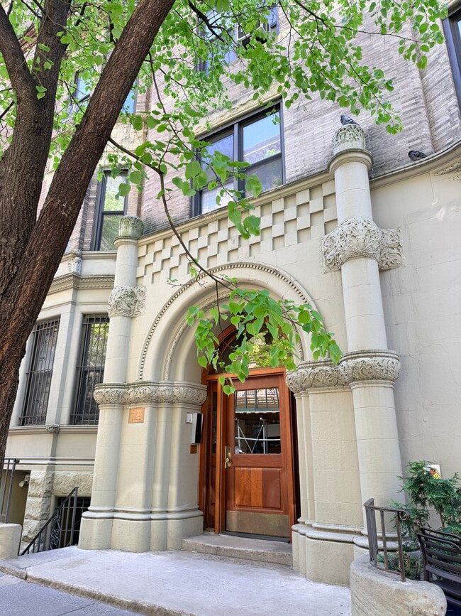 property at 78 W 85th St