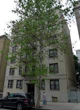 570 Isham St in New York, NY - Building Photo - Building Photo