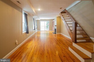 558 N 16th St-Unit -2 in Philadelphia, PA - Building Photo - Building Photo