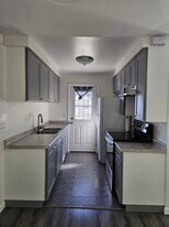 1107 Carlsbad Pl, Unit 1107 Carlsbad Place in Ventura, CA - Building Photo