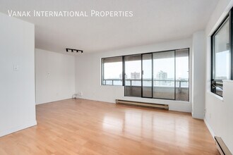 1026 Queens Ave in New Westminster, BC - Building Photo - Building Photo