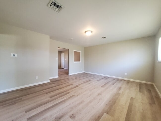 5200 Mapleridge Dr in Columbus, OH - Foto de edificio - Building Photo