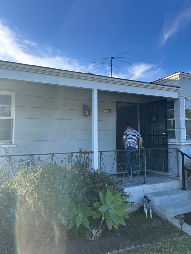 5003 Fulton Ave, Unit 5003 in Sherman Oaks, CA - Building Photo - Building Photo