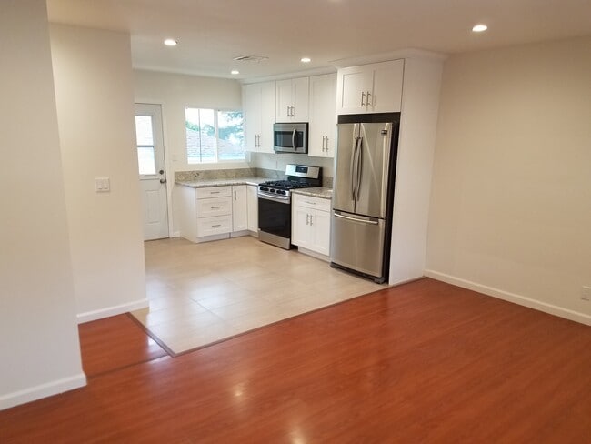2517 Foothill Blvd, Unit 2517 1/2